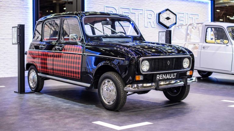 Η Renault συμπράττει με την R-Fit για την κατασκευή ηλεκτρικών restomods