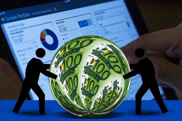 UBS: Αυξάνονται οι προκλήσεις για την Ελλάδα