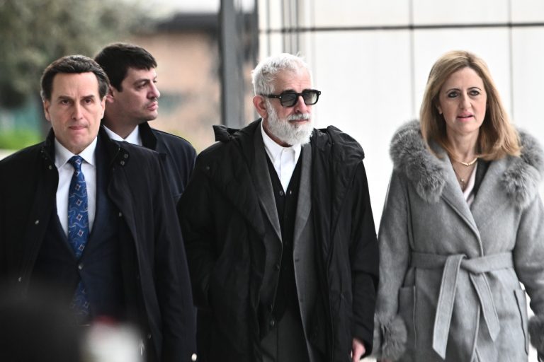 Νέα ένταση στη δίκη Φιλιππίδη – Για bullying έκανε λόγο ο εισαγγελέας, ξέσπασε κατά των δημοσιογράφων