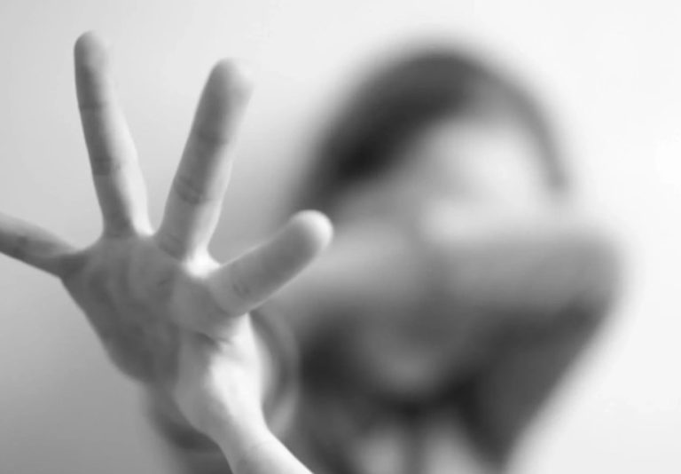 Κρήτη: Ανήλικες ξυλοκόπησαν άγρια συνομήλική τους – Βιντεοσκόπησαν το συμβάν
