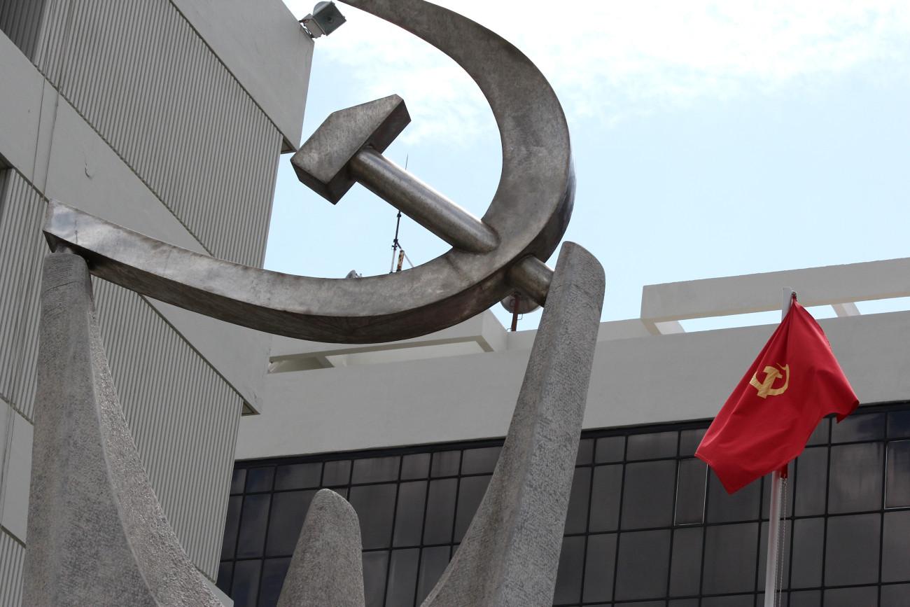 ΚΚΕ: Ερώτηση στην ευρωβουλή για τις απελάσεις προσφύγων από τη Γερμανία σε χώρες πρώτης υποδοχής όπως η Ελλάδα