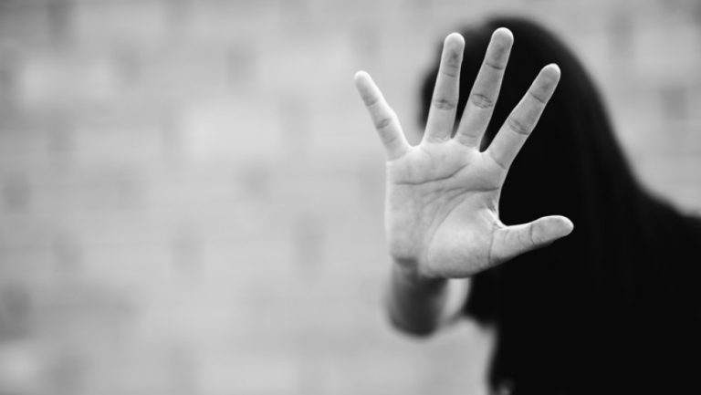 Θεσσαλονίκη: Αναζητείται 51χρονη που προωθούσε γυναίκες στην πορνεία