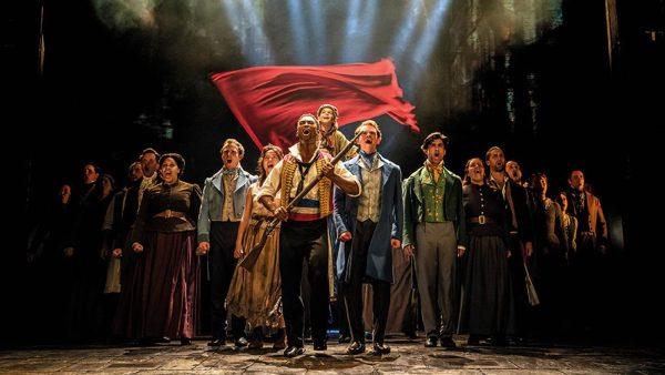 Οι ηθοποιοί της παράστασης «Les Misérables» θα μποϊκοτάρουν την εκδήλωση λόγω της παρουσίας Τραμπ
