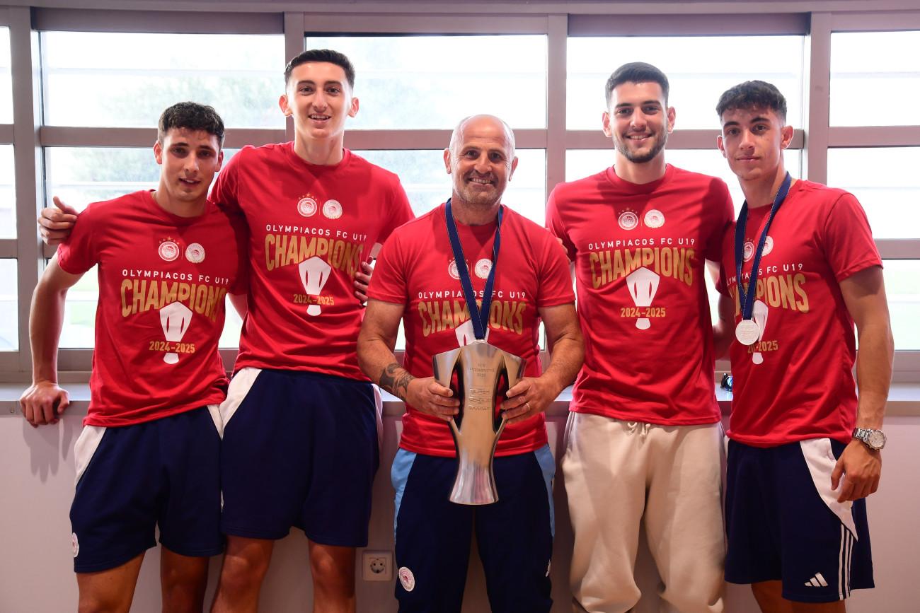Megasports: Αποθέωση για τους πρωταθλητές