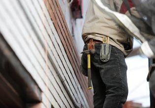 Κλειστά επαγγέλματα τέλος και στην Ελλάδα