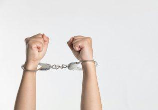 Ελευθέριος Βενιζέλος: Συνελήφθη 55χρονος – Έκρυβε 2,8 κιλά κοκαΐνης σε αποξηραμένες γαρίδες