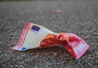 ΓΠΚΒ: «Σύννεφα» στη μεγέθυνση του ΑΕΠ – Ένα «νέο πληθωριστικό σοκ» δεν μπορεί να αποκλειστεί