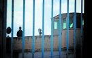 Φυλακές: Διέξοδος «ελευθερίας» με Αριστοφάνη στο προαύλιο του Κορυδαλλού