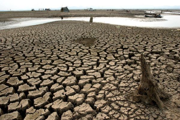 Η ΕΕ στον αγώνα κατά της λειψυδρίας – Επενδύσεις 15 δισ. από την Ευρωπαϊκή Τράπεζα για το νερό – «Καμπανάκι» για την Ελλάδα