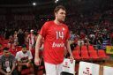 Ολυμπιακός: Δίπλα στον πάγκο ο Βεζένκοφ (pic)