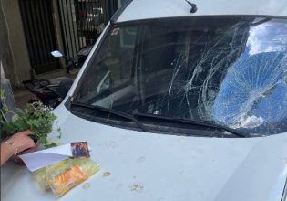 Τροχαίο με μια νεκρή στου Ζωγράφου: Παρασύρθηκε από μηχανή και έπεσε σε σταθμευμένο όχημα