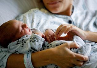 Gen Z: Λέει «όχι» στα παιδιά – Ποιοι παράγοντες τους στρέφουν σε άλλες προτεραιότητες