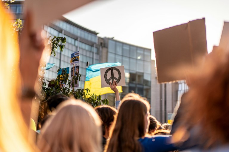 Αυτές είναι οι πιο ειρηνικές χώρες του κόσμου – Ποιες «πάτωσαν» και η θέση της Ελλάδας
