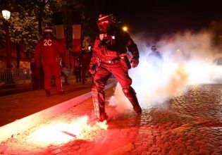 Αστυνομικός νοσηλεύεται σε κώμα – Τραυματίστηκε από φωτοβολίδα στα επεισόδια των οπαδών της Παρί Σεν Ζερμέν (vid)