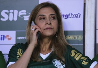 Η «θεία Λέιλα» οδηγεί την Παλμεϊρας στην κορυφή