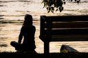 «Οι άνθρωποι χρειάζονται τη μοναξιά»: Πώς το να είσαι μόνος μπορεί να σε κάνει πιο ευτυχισμένο