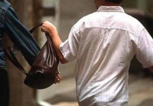 Μύκονος: Συνελήφθησαν δύο νεαροί τσαντάκηδες – Κυκλοφορούσαν με ρόπαλο και μαχαίρι