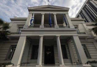 Αλλαγές στην πρεσβεία της Ουάσιγκτον και στη Μόνιμη Αντιπροσωπεία του ΟΗΕ – Ποιοι αναλαμβάνουν
