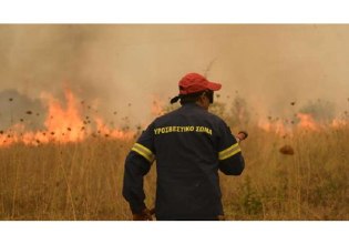Φωτιά στα Κύθηρα – Εντολή εκκένωσης στην παραλία Μελιδόνι
