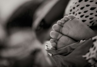 Φρίκη στην Ισπανία: Γυναίκα συνελήφθη αφού βρέθηκε το 5 ημερών βρέφος της αποκεφαλισμένο στα σκουπίδια